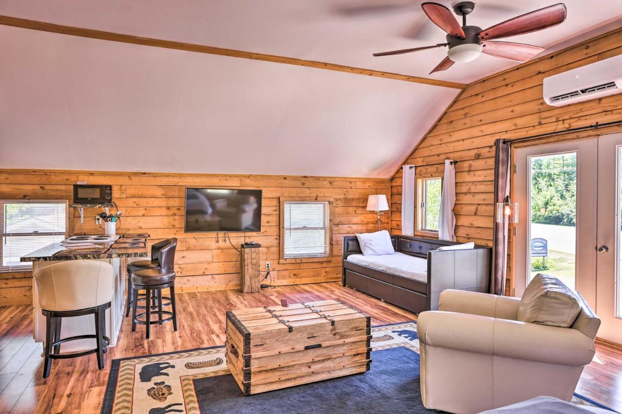 Quaint Studio With Shared Beach Walk To Suttons Bay Buitenkant foto